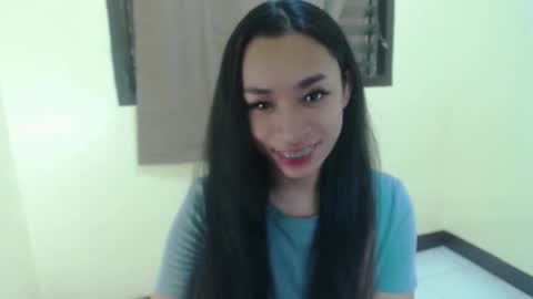 Snapshot of tricia_slut chatting on March 2025 12:44:01 AM tricia_slut online show from March 2025 12:44:01 AM