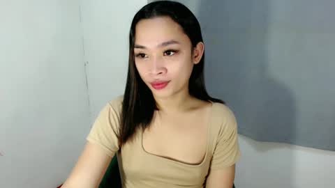 Snapshot of tricia_slut chatting on November 2025 05:07:02 AM tricia_slut online show from November 2025 05:07:02 AM