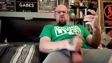 triller402 online show from March 2026 12:47:01 AM