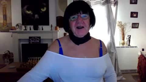 trinity1011 online show from October 2025 07:25:01 AM