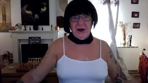 trinity1011 online show from October 2025 07:56:01 AM