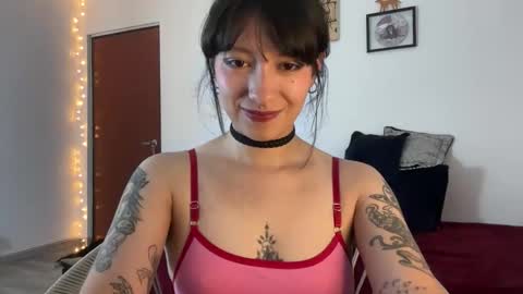 Snapshot of trinitysecrets chatting on February 2026 07:10:01 PM trinitysecrets online show from February 2026 07:10:01 PM