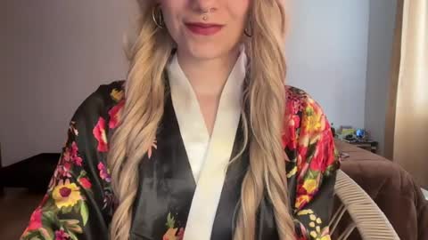 Snapshot of trinitysecrets chatting on June 2026 08:30:02 PM trinitysecrets online show from June 2026 08:30:02 PM