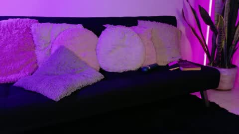 Val martinez  online show from May 2026 02:27:02 AM