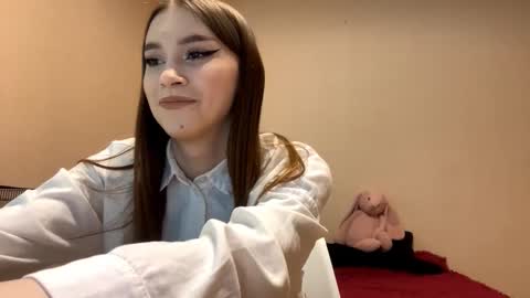 Snapshot of trishaawbrey chatting on October 2025 04:08:02 PM Ur Trisha online show from October 2025 04:08:02 PM