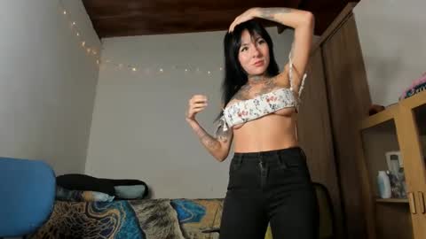 Tristan And Samara online show from October 2025 09:33:01 PM