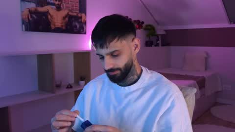 Trystan Grey online show from February 2026 07:06:01 AM