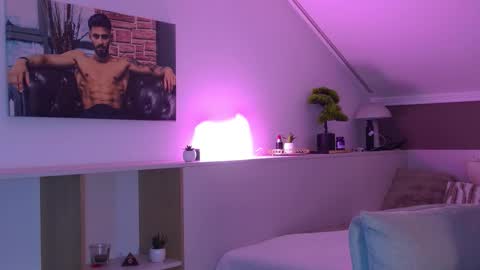 Trystan Grey online show from March 2026 06:37:01 AM