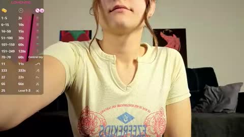 trixibell online show from November 2025 04:22:02 AM