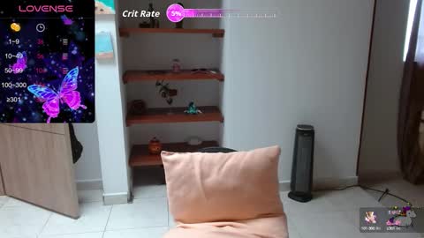 Snapshot of trixie_tangg chatting on September 2025 05:13:01 PM Kitty online show from September 2025 05:13:01 PM