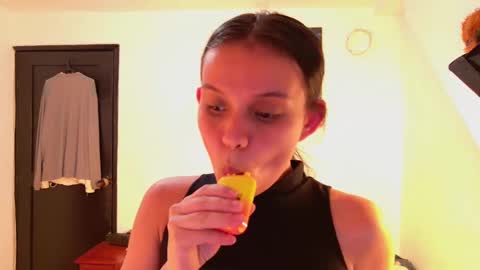 Snapshot of trixx_01 chatting on October 2025 05:49:02 AM trixx_01 online show from October 2025 05:49:02 AM