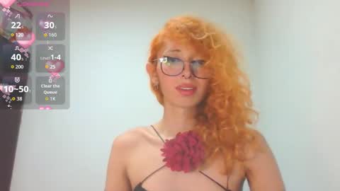 Trixy Rose online show from October 2025 05:57:02 PM