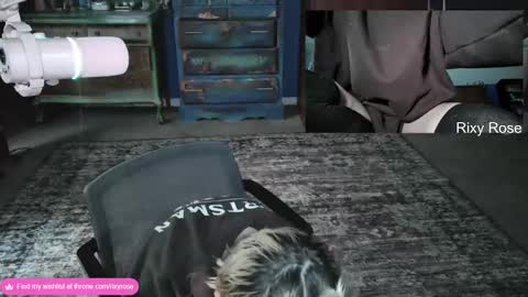 RixyRose online show from November 2025 02:18:01 PM
