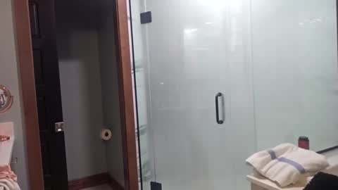 trojanswingers online show from May 2026 04:50:02 AM