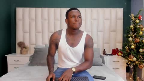 Snapshot of troykhalil chatting on December 2024 07:40:02 PM Troy Khalil online show from December 2024 07:40:02 PM