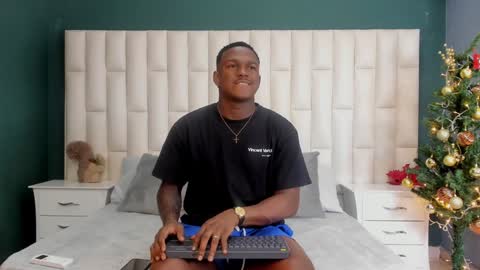 Snapshot of troykhalil chatting on December 2024 08:27:02 PM Troy Khalil online show from December 2024 08:27:02 PM