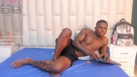 Snapshot of troykhalil chatting on January 2025 11:02:02 PM Troy Khalil online show from January 2025 11:02:02 PM