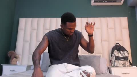 Snapshot of troykhalil chatting on January 2025 09:04:02 PM Troy Khalil online show from January 2025 09:04:02 PM