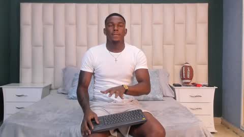 Snapshot of troykhalil chatting on January 2025 09:30:01 PM Troy Khalil online show from January 2025 09:30:01 PM