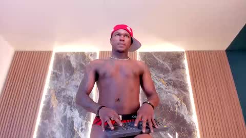 Snapshot of troykhalil chatting on February 2025 08:10:01 PM Troy Khalil online show from February 2025 08:10:01 PM