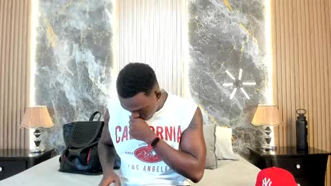 Snapshot of troykhalil chatting on February 2025 02:50:02 AM Troy Khalil online show from February 2025 02:50:02 AM