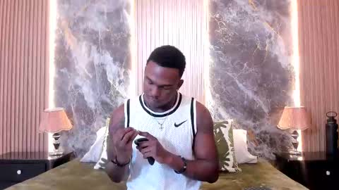 Snapshot of troykhalil chatting on February 2025 08:38:02 PM Troy Khalil online show from February 2025 08:38:02 PM