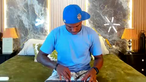 Snapshot of troykhalil chatting on February 2025 08:42:02 PM Troy Khalil online show from February 2025 08:42:02 PM