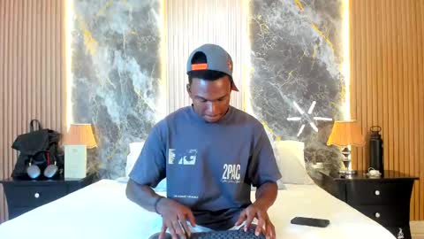 Snapshot of troykhalil chatting on February 2025 08:18:01 PM Troy Khalil online show from February 2025 08:18:01 PM