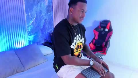 Snapshot of troykhalil chatting on September 2025 11:28:01 PM Troy Khalil online show from September 2025 11:28:01 PM