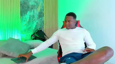 Snapshot of troykhalil chatting on September 2025 08:34:01 PM Troy Khalil online show from September 2025 08:34:01 PM