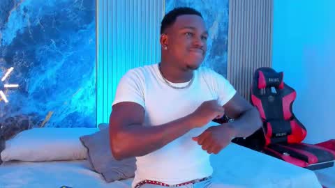 Snapshot of troykhalil chatting on October 2025 09:37:01 PM Troy Khalil online show from October 2025 09:37:01 PM