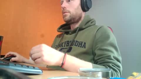 truble_78 online show from February 2025 02:27:02 PM