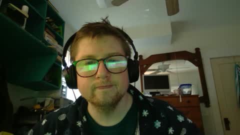 Snapshot of true_manofworth chatting on December 2024 06:37:01 PM HandicappedLaugher online show from December 2024 06:37:01 PM