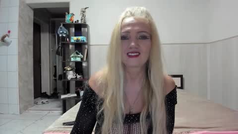 Snapshot of truefoxyyy chatting on October 2025 04:38:02 PM Fox online show from October 2025 04:38:02 PM