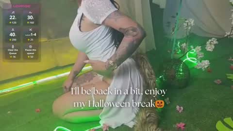 Snapshot of truelove_art chatting on October 2025 11:53:02 AM online show from October 2025 11:53:02 AM