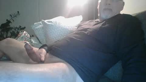 Snapshot of trukturk chatting on December 2024 10:23:01 PM trukturk online show from December 2024 10:23:01 PM