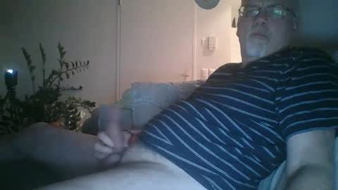 Snapshot of trukturk chatting on February 2025 09:28:01 PM trukturk online show from February 2025 09:28:01 PM