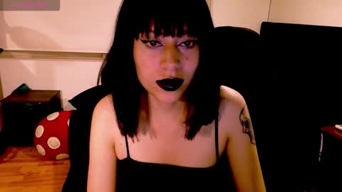 Cait online show from November 2025 02:10:01 AM