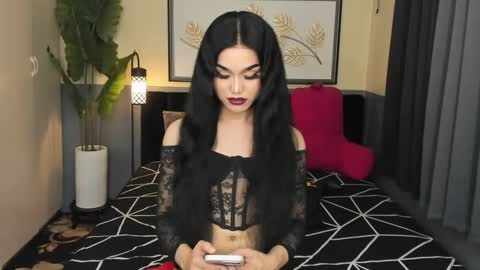 Saskia online show from January 2025 11:00:02 AM