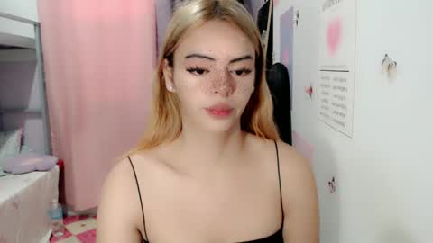 Snapshot of ts_vexana chatting on January 2025 01:06:01 AM Dhalia online show from January 2025 01:06:01 AM