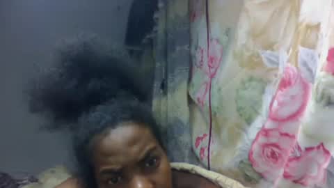 tsaralaza online show from October 2025 02:01:01 AM