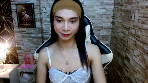 Snapshot of tscumbitch chatting on January 2025 04:44:02 PM Tina online show from January 2025 04:44:02 PM