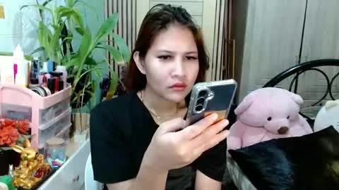 SHENA  online show from December 2025 03:06:01 PM