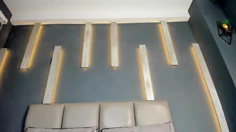  C H L O E online show from March 2026 08:39:01 PM