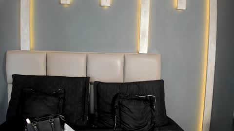  C H L O E online show from March 2026 03:59:02 PM