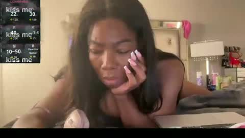 tsfoxx online show from June 2026 03:22:01 PM