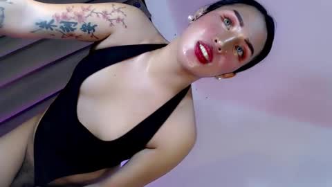 Snapshot of tsgirl_julian69 chatting on March 2025 10:24:01 PM Julian online show from March 2025 10:24:01 PM