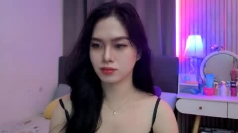 Bella Ratbu online show from November 2025 02:14:01 AM