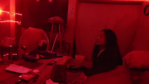 TsNitra online show from February 2025 10:16:01 AM