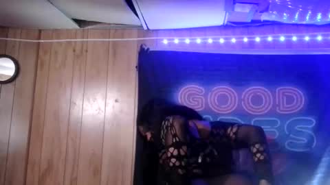 Snapshot of tsnitra chatting on November 2025 07:40:01 AM TsNitra online show from November 2025 07:40:01 AM